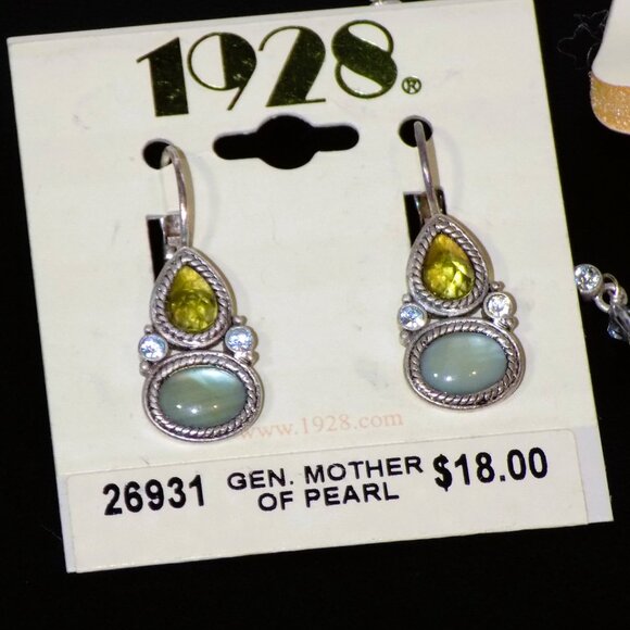 Lot of 3 New 1928 Mother of Pearl Set Necklace, Brooch & Earrings Bundle - Picture 2 of 6